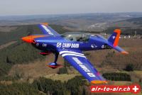 Extra 330 air to air luftbilder eichhorn 